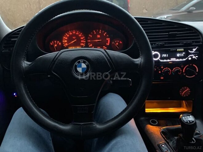 BMW 320-5