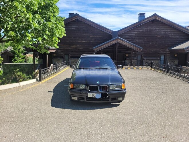 BMW 320-7