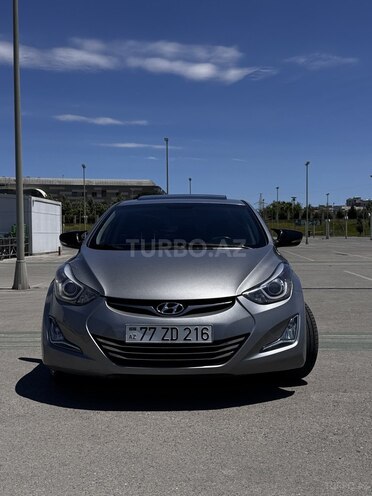 Hyundai Elantra-6