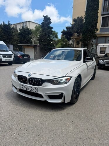 BMW 320-1