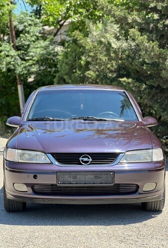 Opel Vectra-4