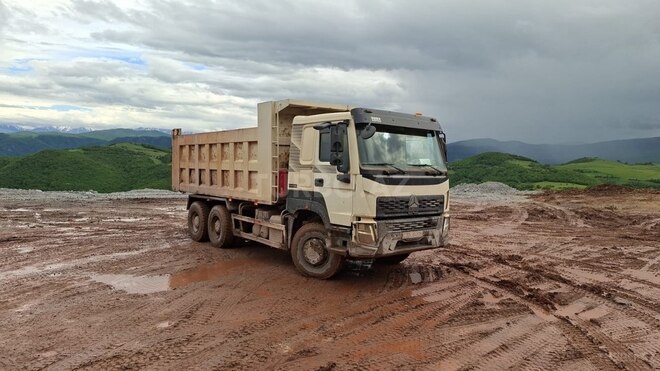 HOWO Sinotruk-1