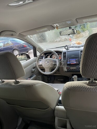 Nissan Tiida-7