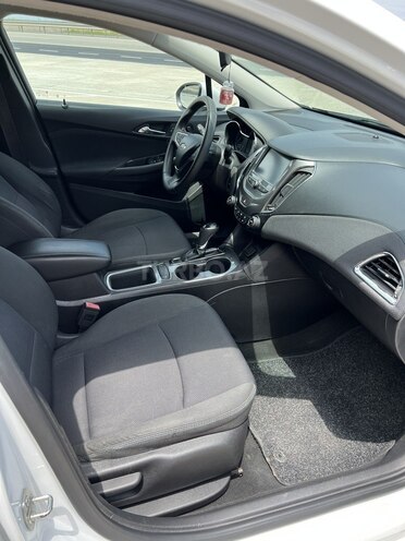 Chevrolet Cruze-7
