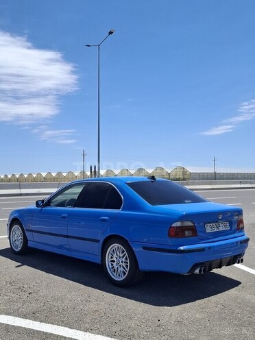 BMW 528-5