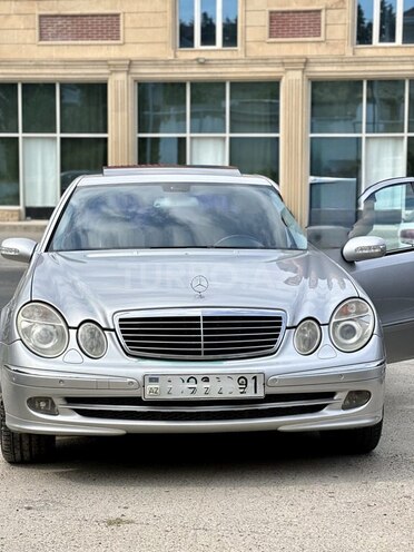 Mercedes E 270-2