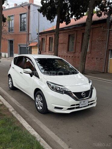Nissan Note-2