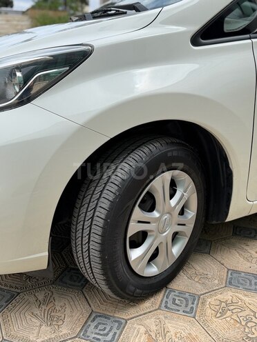 Nissan Note-5