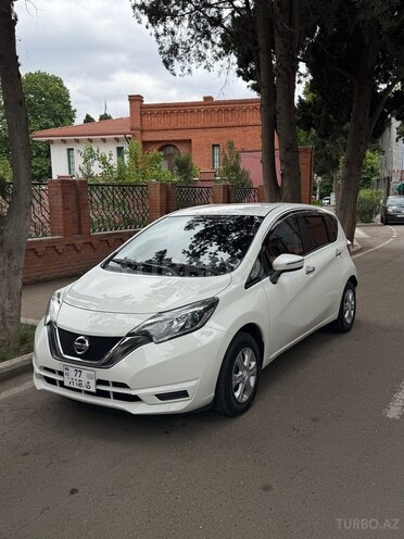 Nissan Note-1