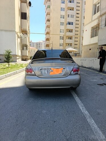 Mitsubishi Lancer-20