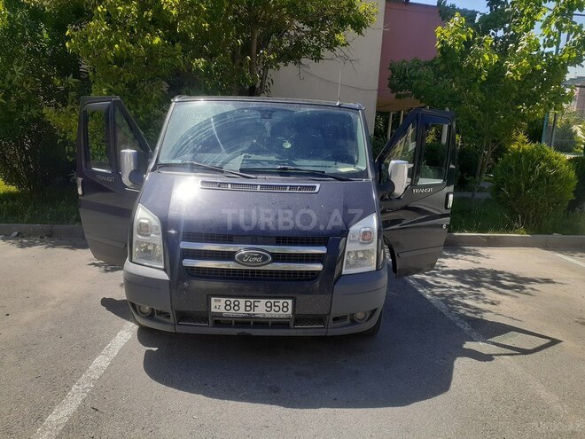 Ford Transit-1