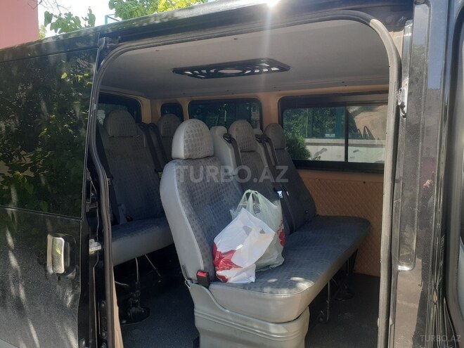 Ford Transit-2