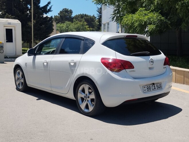 Opel Astra-3