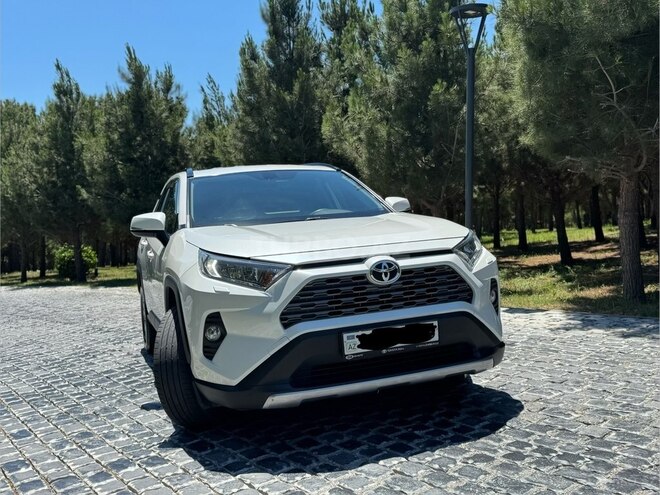 Toyota RAV4-3