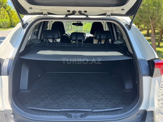 Toyota RAV4-16
