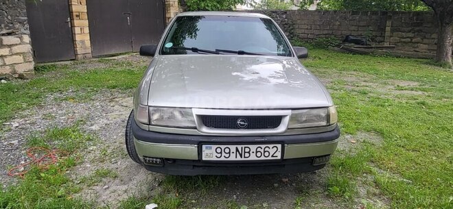 Opel Vectra-4
