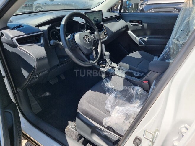 Toyota Corolla Cross-16