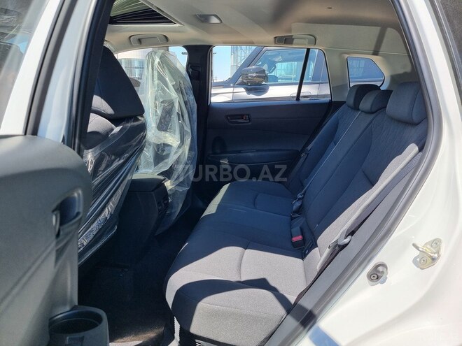 Toyota Corolla Cross-24