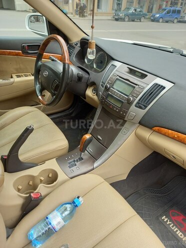 Hyundai Sonata-8
