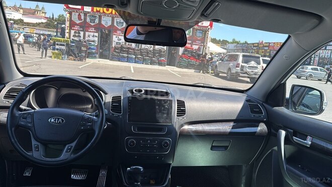Kia Sorento-10