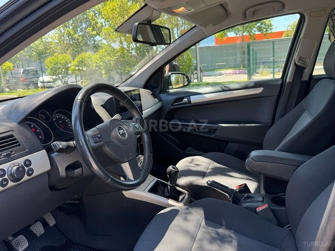 Opel Astra-12