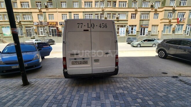 Ford Transit-18