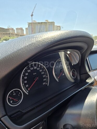 BMW 528-11