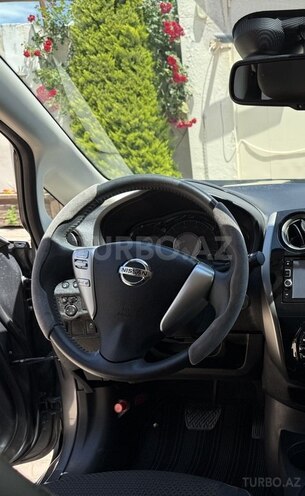 Nissan Note-7