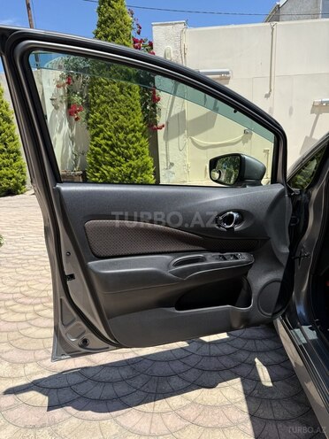 Nissan Note-8