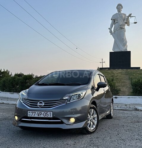 Nissan Note-2