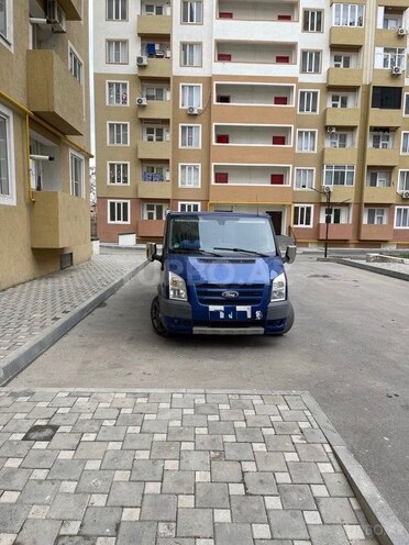 Ford Transit-2
