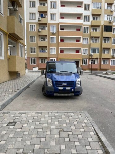 Ford Transit-7