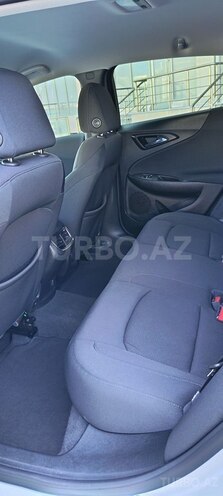 Chevrolet Malibu-8
