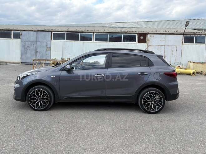 Kia Rio X-Line-5