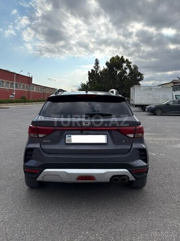 Kia Rio X-Line-3