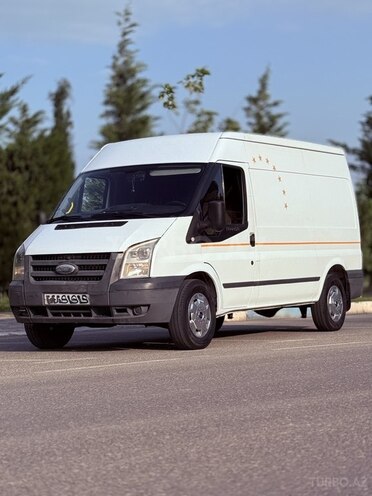 Ford Transit-4