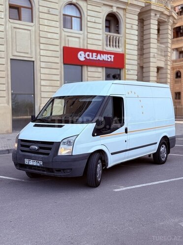 Ford Transit-3