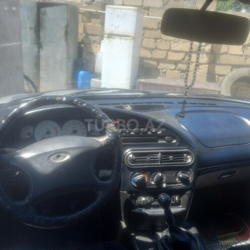 Chevrolet Niva-4