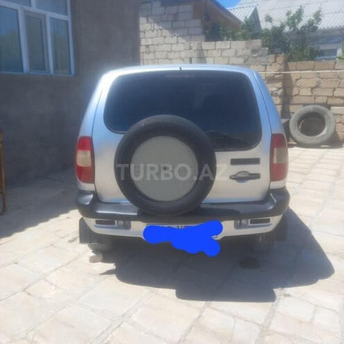 Chevrolet Niva-5