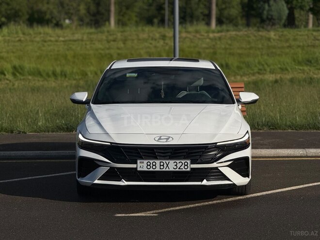 Hyundai Elantra-2