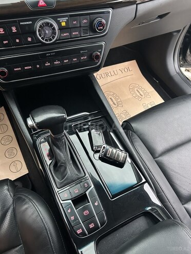 Kia K7-12