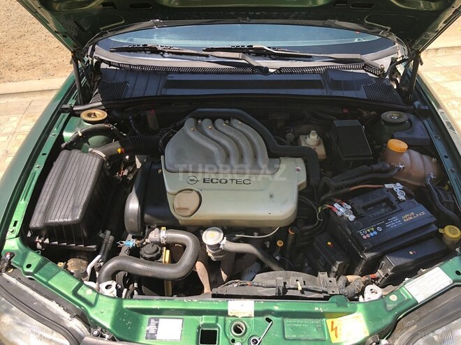 Opel Vectra-13