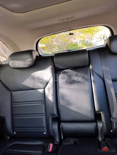 Kia Sorento-12