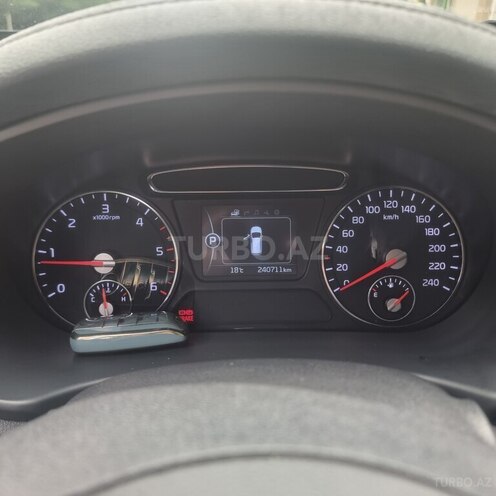 Kia Sorento-8