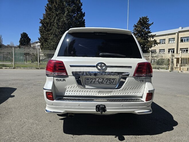 Toyota Land Cruiser-4