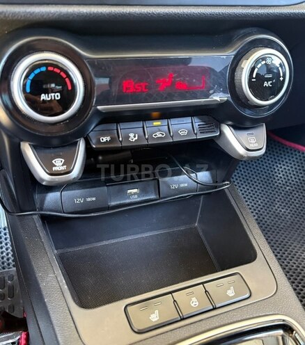 Kia Rio X-Line-10