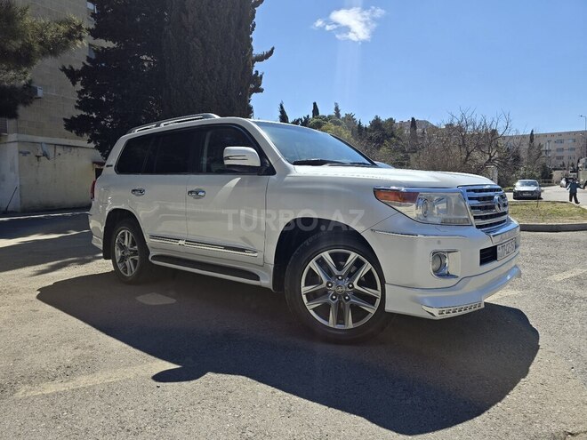 Toyota Land Cruiser-3