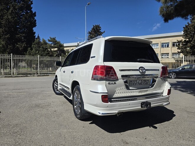 Toyota Land Cruiser-5