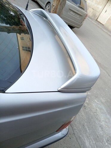 BMW 320-10