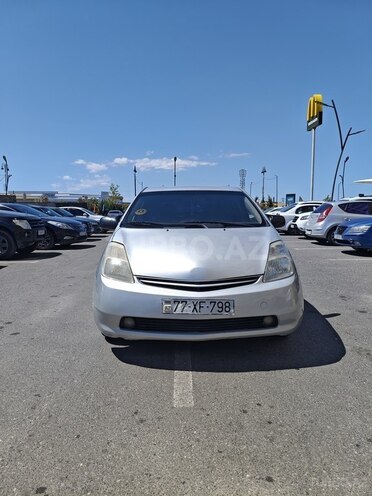 Toyota Prius-1